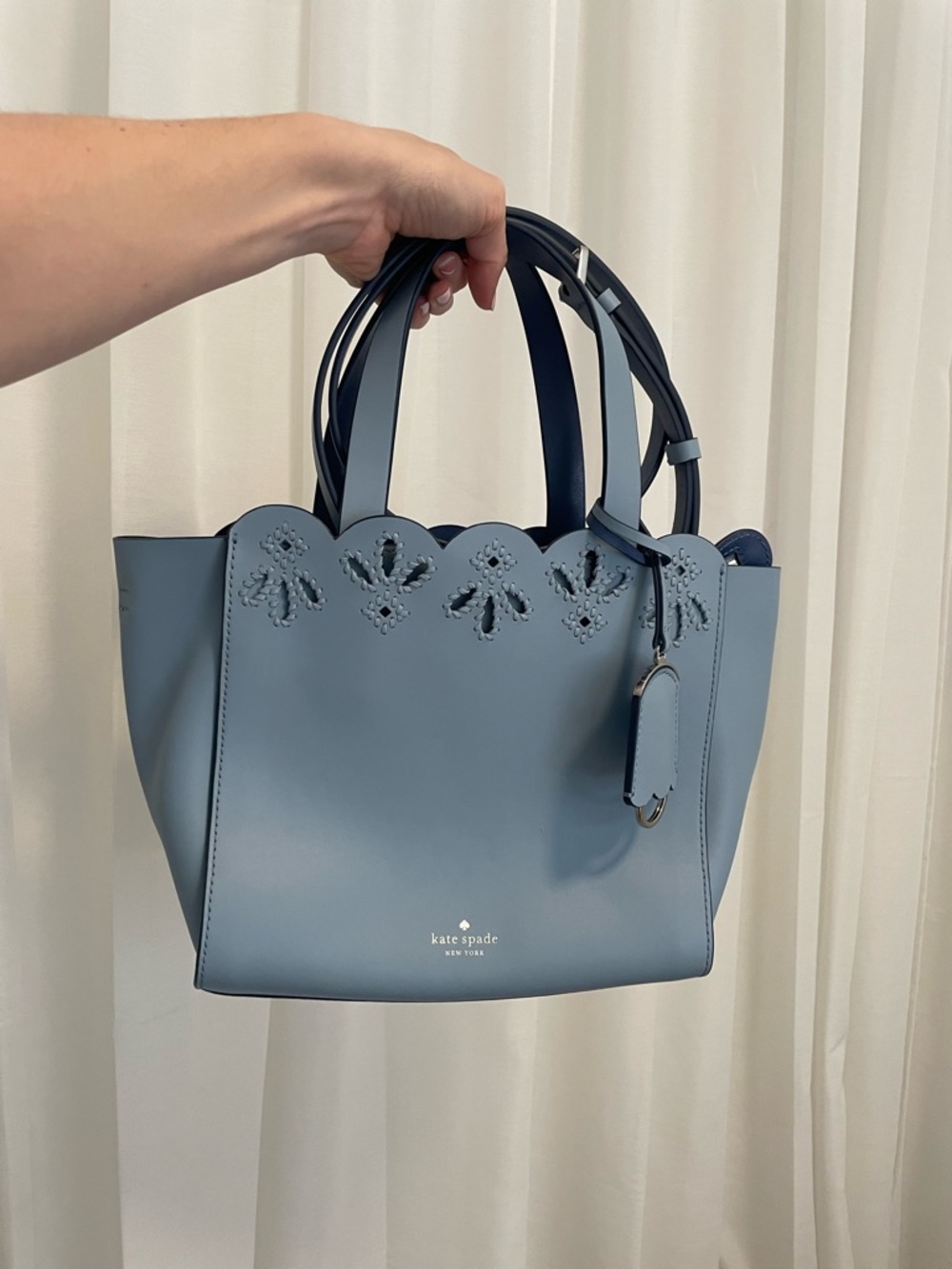 kate spade light blue scalloped leather satchel - Picture 3 of 3